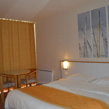 Hotel Logis Du Belvedere 3*