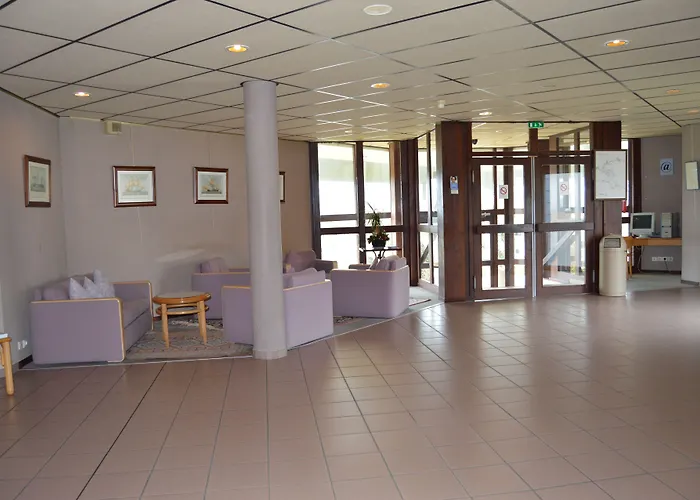 Logis Du Belvedere Hotell Brest