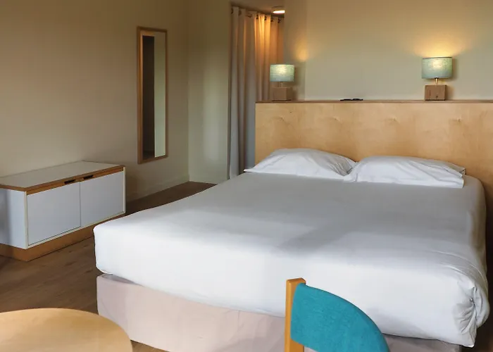 Logis Du Belvedere Hotell Brest